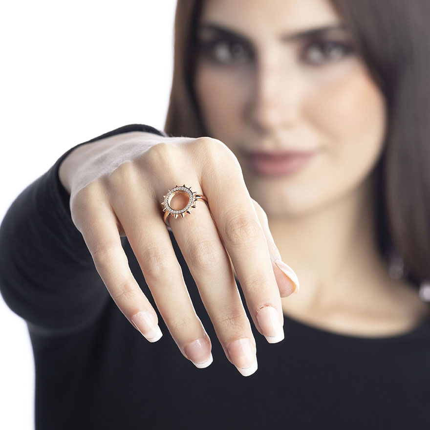 Mushawak's Rose Gold-Plated Silver Ring - Circle (MC7)